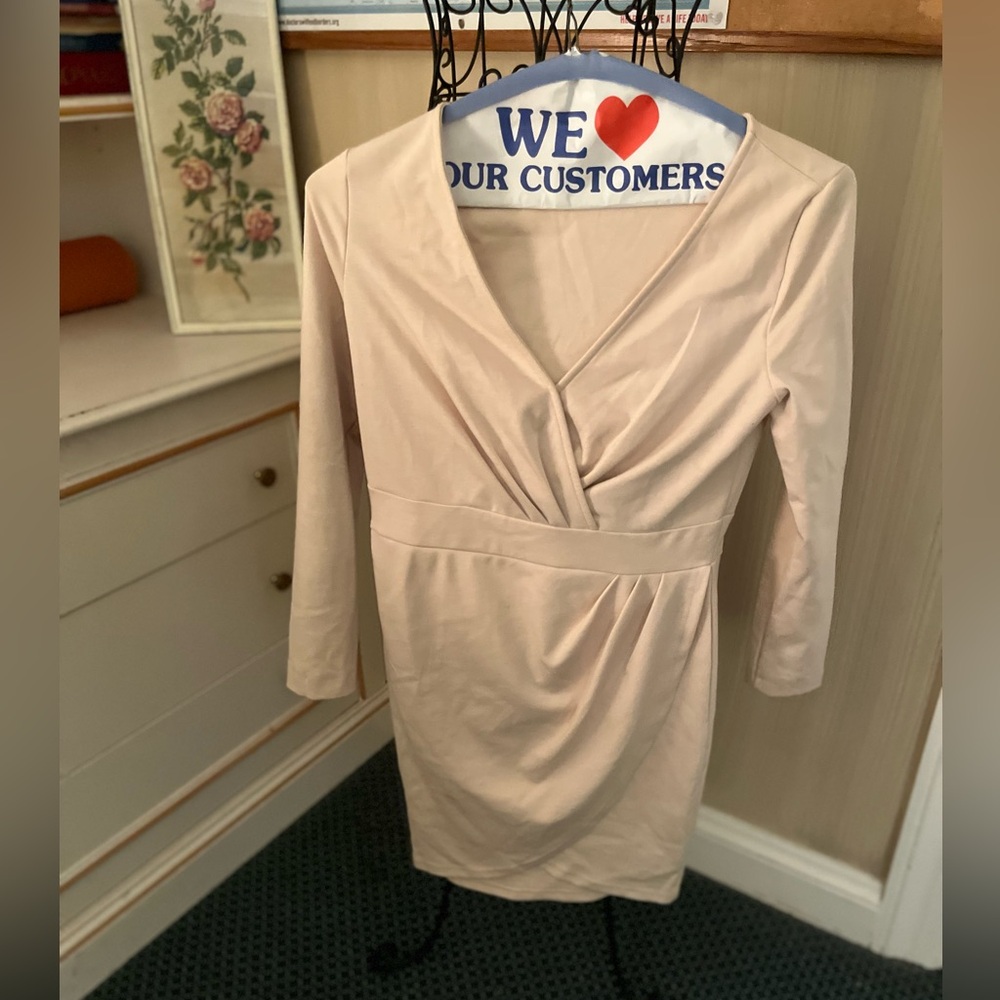 Lookbook Elegant Cream Wrap Dress Size 6/8